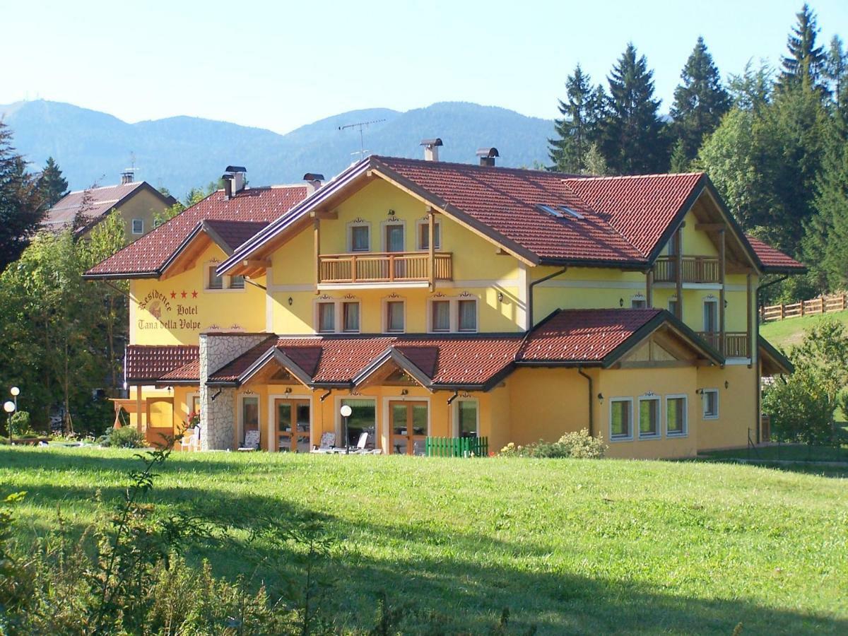 Aparthotel Tana Della Volpe Lavarone Exterior foto